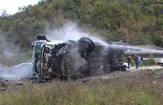 Kazada yaralanan sürücü 37 günlük yaşam mücadelesini...