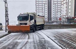 Keçiören’de sabaha kadar kar mesaisi