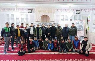 Kilis’te gençler sabah namazında buluşuyor