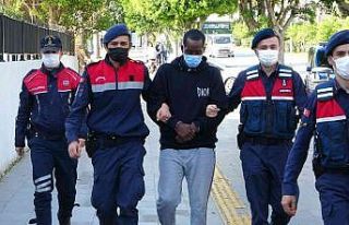 Kırgız turistin yaklaşık 110 bin lirasını çalan...