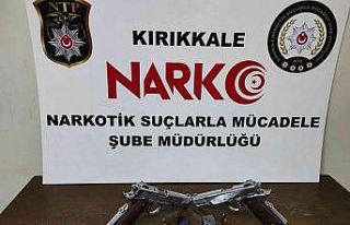 Kırıkkale’de 2 adet ruhsatsız tabanca ele geçirildi