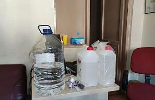 Kırklareli’nde 645 litre kaçak içki ele geçirildi