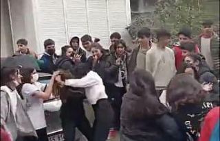 Kız öğrenciler ortalığı birbirine kattı