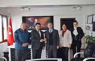 Kızılay’dan Ayancık’taki afetzedelere hediye...