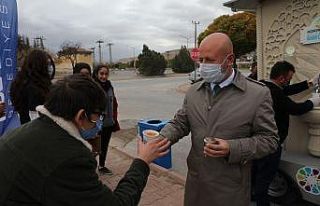 Kocasinan’dan soğuk havada sıcak çorba ikramı