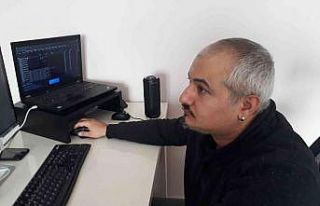 Komşunun kapısının önüne kimyasal ve çiğ yumurta...