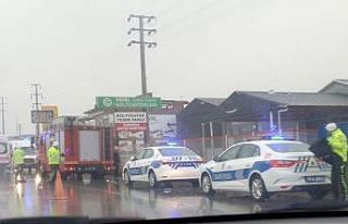 Kontrolden çıkan otomobil su kanalına düştü:...