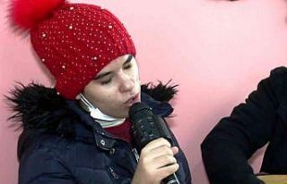 Konuşmuyor ama türkü söylüyor