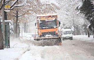 Konya Büyükşehir’den 31 ilçede yoğun kar mesaisi