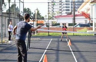 Konyaaltı’nda ücretsiz tenis kortu
