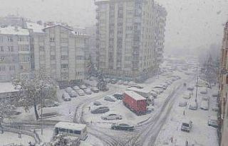 Konya’da kar yağışı etkisini sürdürüyor