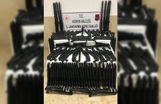 Konya’dan Hakkari’ye kargoyla gönderilen 90 kaçak...