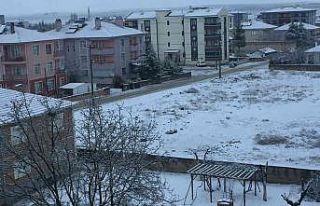 Kulu’da mevsimin ilk karı yağdı