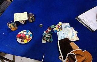 Kumarhaneye çevrilen derneklere eş zamanlı operasyon