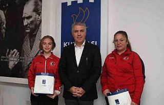 Kuşadalı milli karateci Akarkan, Başkan yardımcısı...