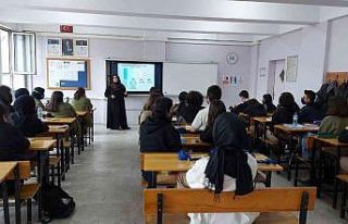 Lise öğrencilerine seminer düzenlendi
