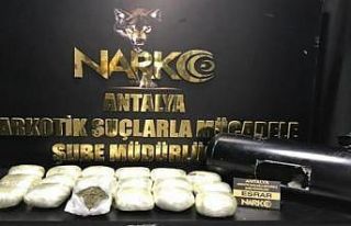 LPG tankına gizlenen 10 kilo 450 gram esrarı, dedektör...