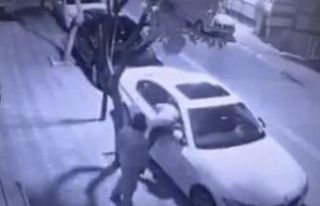 Lüks aracı saniyeler içinde soydular