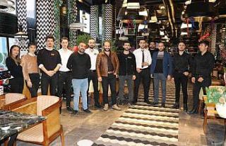 Luxury Balkon Kafe yılbaşı hazırlıklarını tamamladı