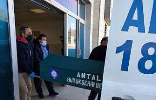 Maden göçüğünde ölen işçinin cenazesi morgdan...