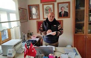 Mahalle muhtarları tüm mesailerini kedi ve köpekleri...
