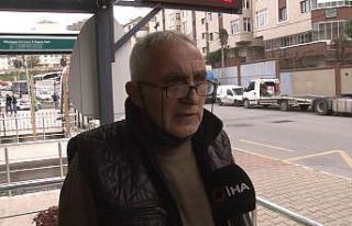 Maltepe’de otomobil ile motosiklet kafa kafaya çarpıştı:...