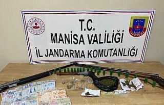Manisa’da jandarma ekiplerinden uyuşturucu ticaretine...