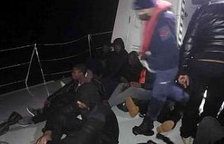 Marmaris’te 29 düzensiz göçmen kurtarıldı