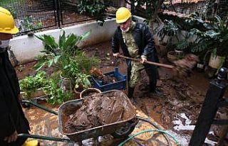 Mehmetçik’ten yağışlar sonucu ev ve işyerleri...