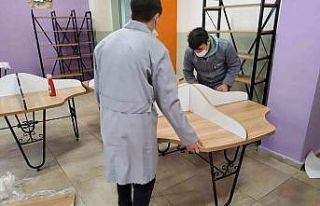 Meslek lisesi öğrencileri üretti, kütüphanesiz...