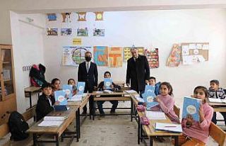 Milli Eğitim öğrencilere yardımcı kaynak kitap...