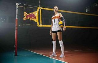 Milli voleybolcu Hande Baladin’in hedefi ligde ve...