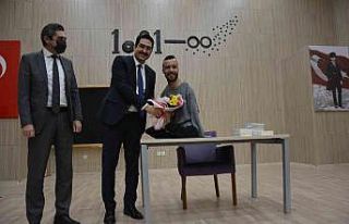 Milli Yüzücü Sefa Yurtkölesi öğrencilerle buluştu