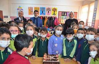Minik öğrencilerden anlamlı davranış
