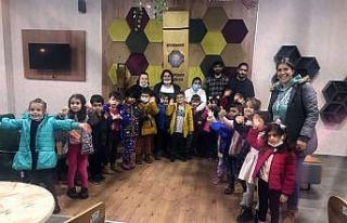 Minikler Aktif Yaşam Merkezini ziyaret etti