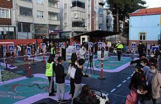 Miniklere trafik eğitimi