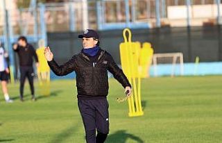 Montella: “Aytemiz Alanyaspor maçını test olarak...