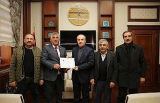 Muhtarlar derneğinden Vali Epcim’e teşekkür ziyareti