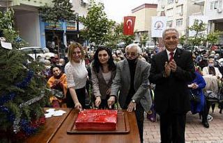 Muratpaşalı yaşlılar yeni yılı kutladı