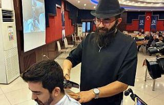 Nazillili berberler saç kesiminde püf noktaları...