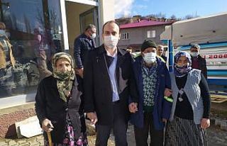 Nurhak’ta "Aşı ol, kıyafetini al" kampanyası