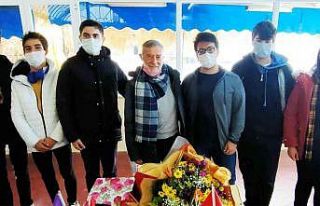 Öğrencilerden sanatçı Ahmet Mekin’e ziyaret