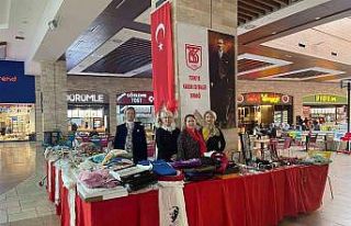 Öğrencilere burs için Highway AVM’de hayır panayırı...