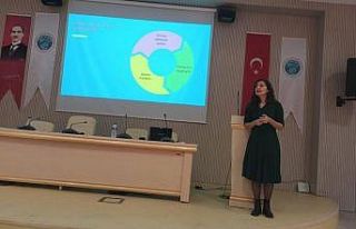 Öğrencilere "Sınav Kaygısı ile Başa Çıkma"...