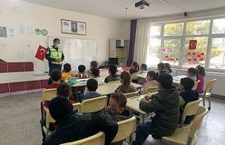 Öğrencilere trafik eğitimi