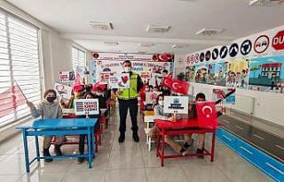Öğrencilere trafik kuralları öğretildi