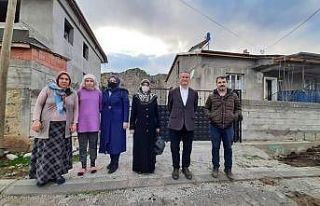 Öğretmenler, öğrenci ve velileri evlerinde ziyaret...