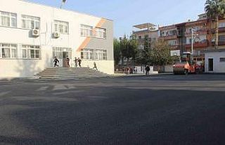 Okul bahçeleri yenileniyor