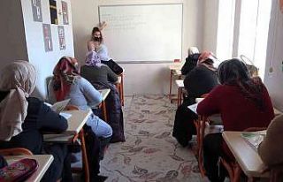 “Okumanın yaşı yoktur” diyerek yola çıkan...