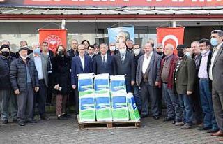 Organik fındık üreticilerine bordo bulamacı dağıtımı